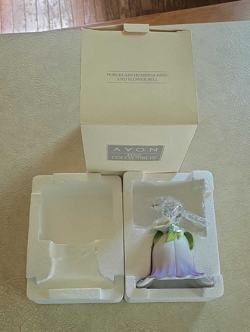 Avon Porcelain Hummingbird And Flower Bell Figurine - Green and Purple - Picture 6 of 6